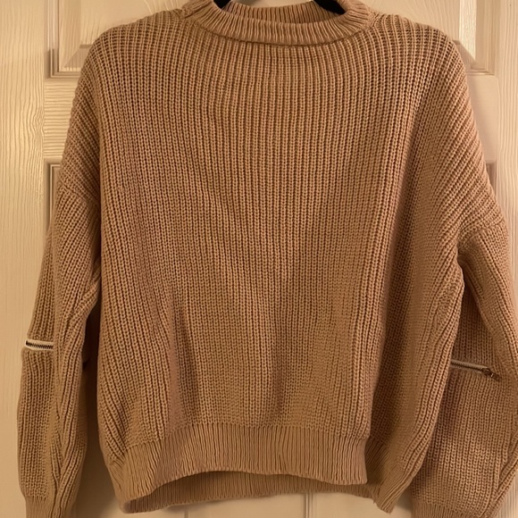 Tan knit sweater - Picture 4 of 4
